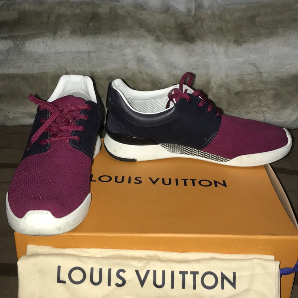 One day sale! Authentic Louis Vuitton Men's damier Sneakers